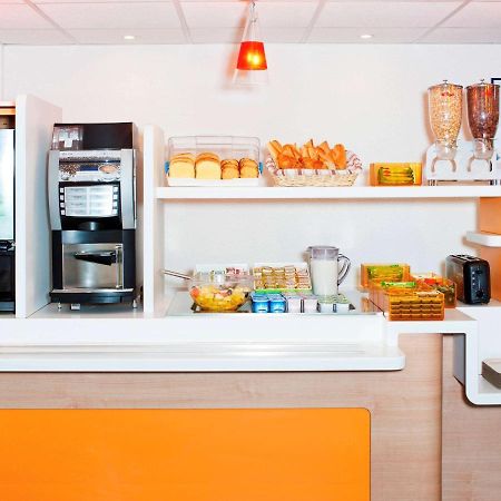 Ibis Budget Orgeval Bagian luar foto